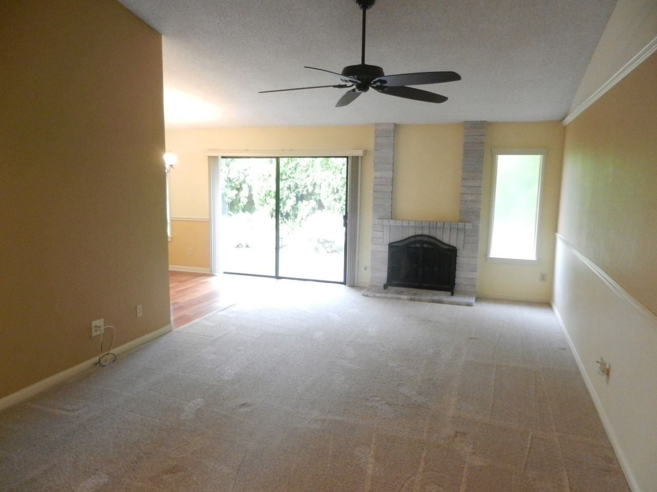 4473 Augusta Dr - Photo 7 of 33