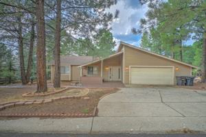 featured image of 1540 N Spanish Moss Way
