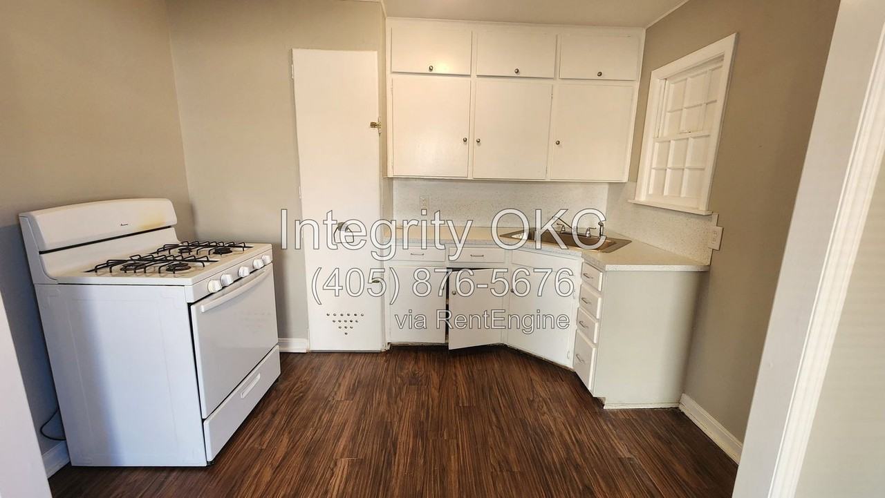409 N Key Blvd - Photo 2 of 35