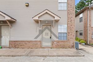 featured image of 2022 Erbach St #4