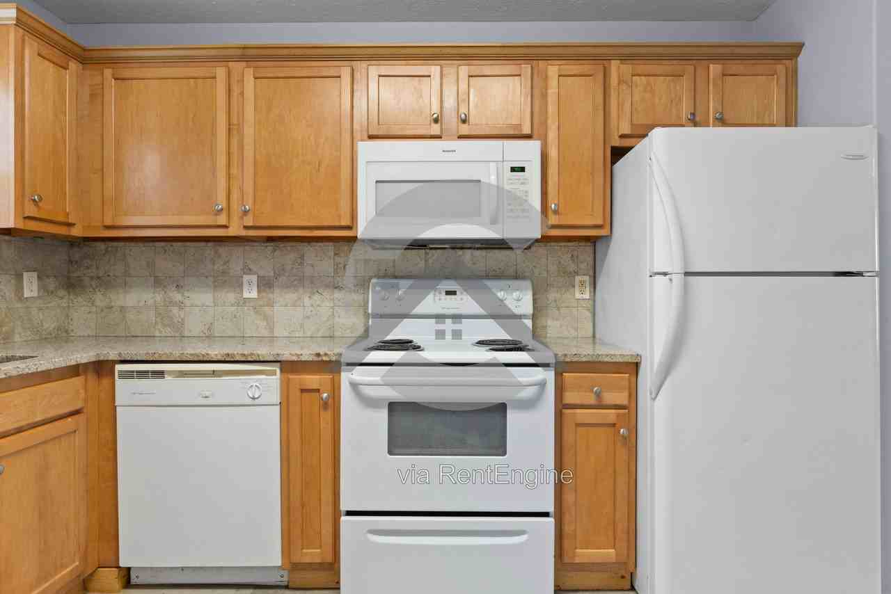 2022 Erbach St #4 - Photo 5 of 12