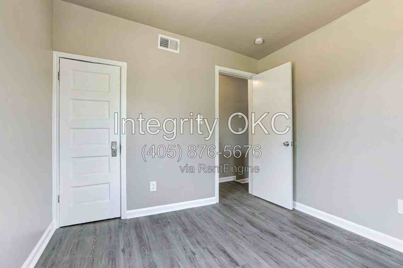 1919 Nw 11th St #4D - Photo 6 of 25