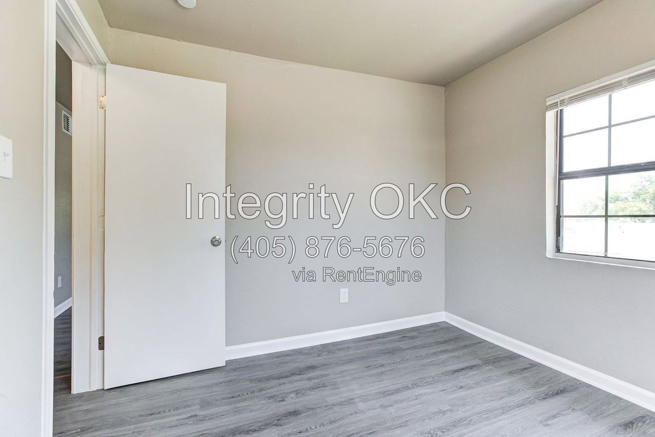 1919 Nw 11th St #4D - Photo 7 of 25