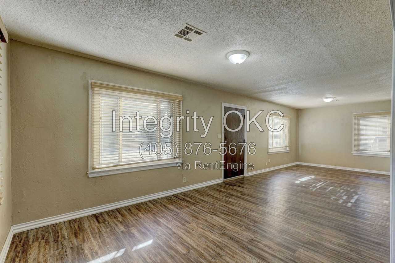 1713 N Page Ave - Photo 5 of 50