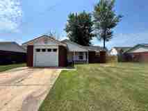 1911 Whippoorwill Dr - Photo 1 of 1