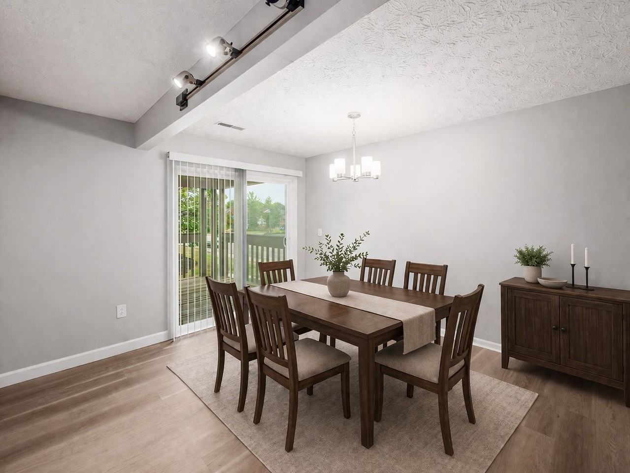 8004 Harmill Dr - Photo 5 of 24
