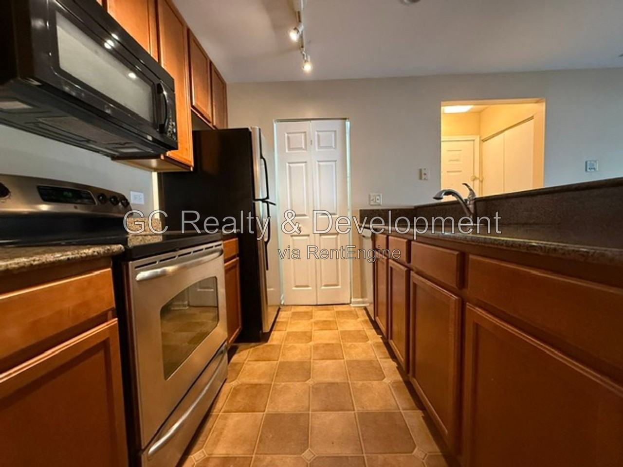 105 Glengarry Dr #105 - Photo 7 of 16
