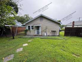 512 Johnson St #B - Photo 1 of 1