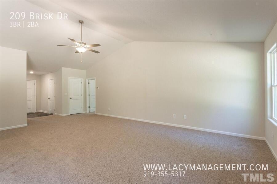 209 Brisk Dr - Photo 7 of 21