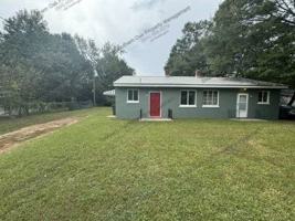 featured image of 216 Summit St