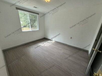 216 Summit St - Photo 4 of 7