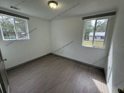 216 Summit St - Photo 6 of 7