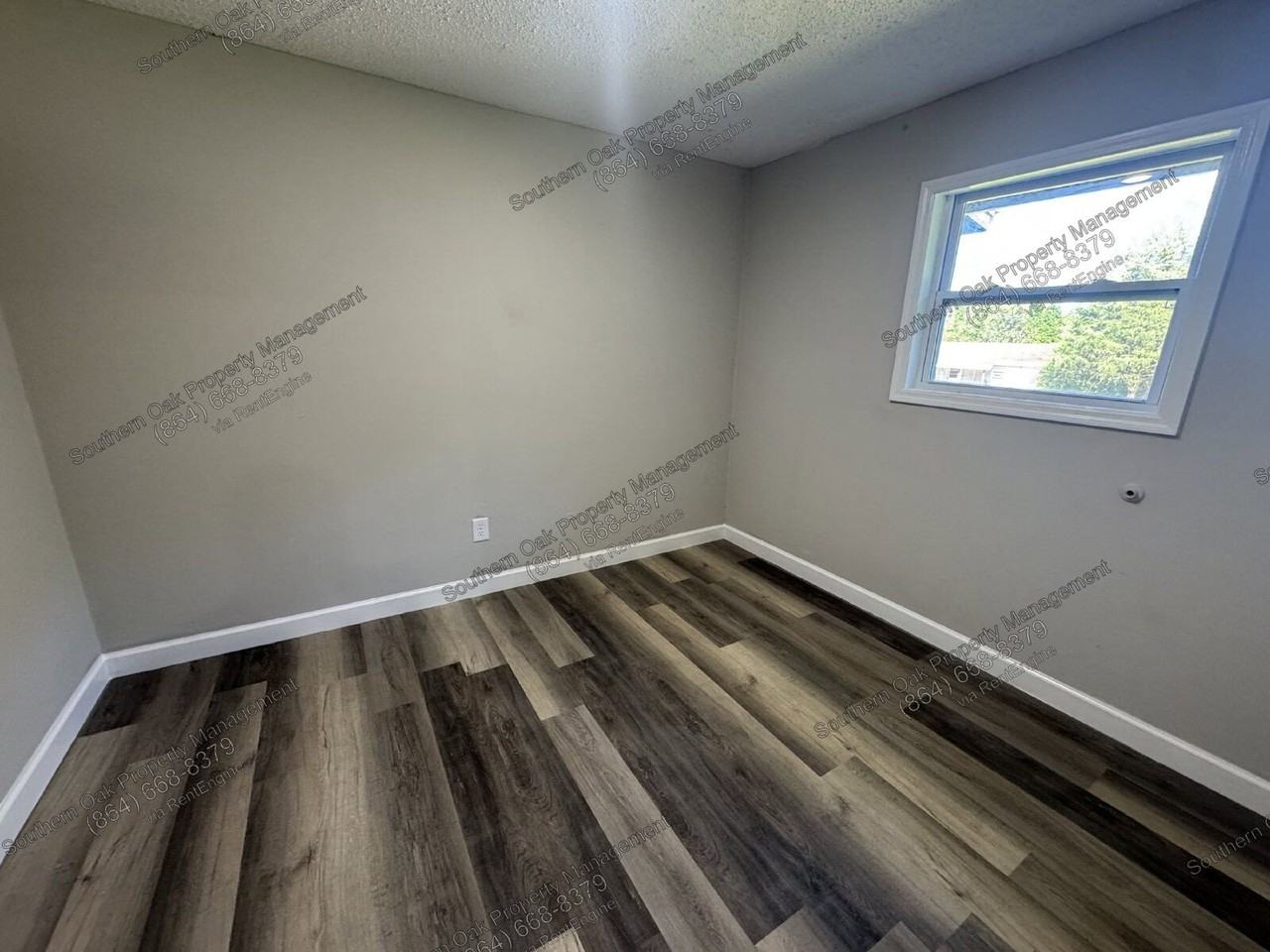118 Harrys Dr - Photo 6 of 11