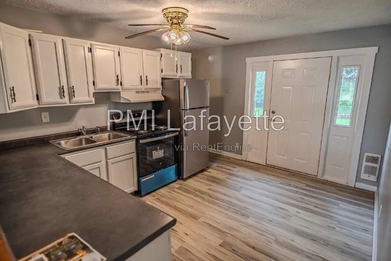 141 Tomahawk Ln - Photo 5 of 16