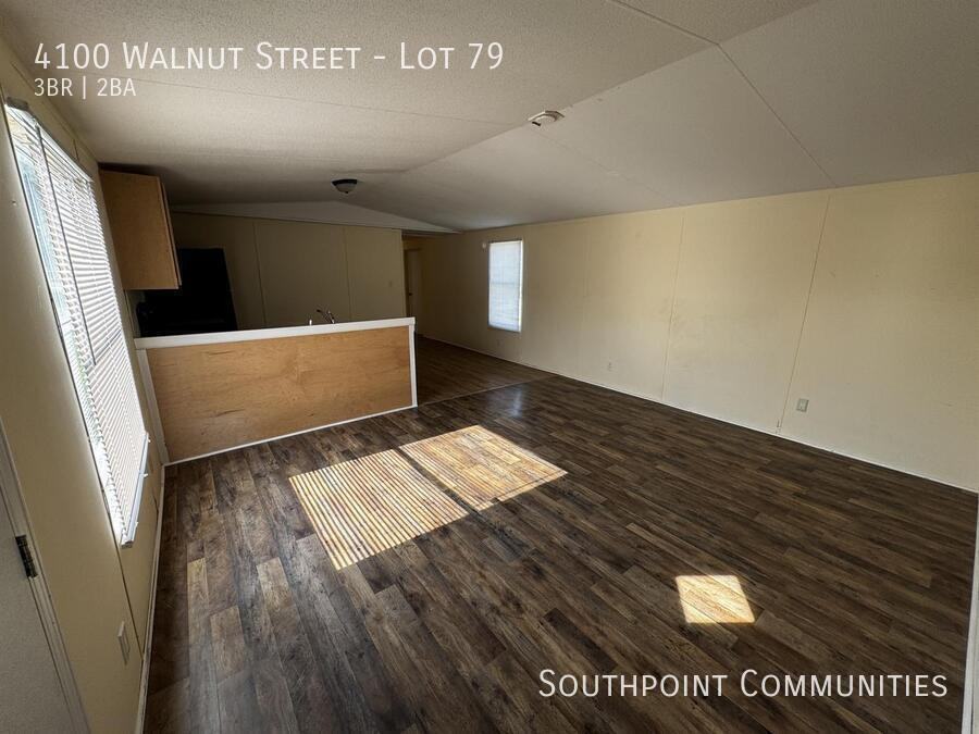 4100 Walnut St - Photo 3 of 10