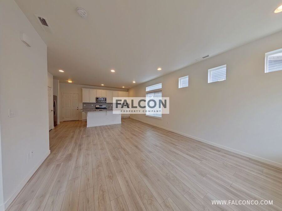9393 Cashel Trl - Photo 3 of 20