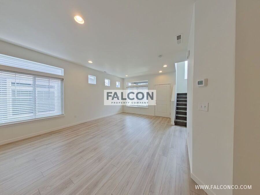 9393 Cashel Trl - Photo 4 of 20
