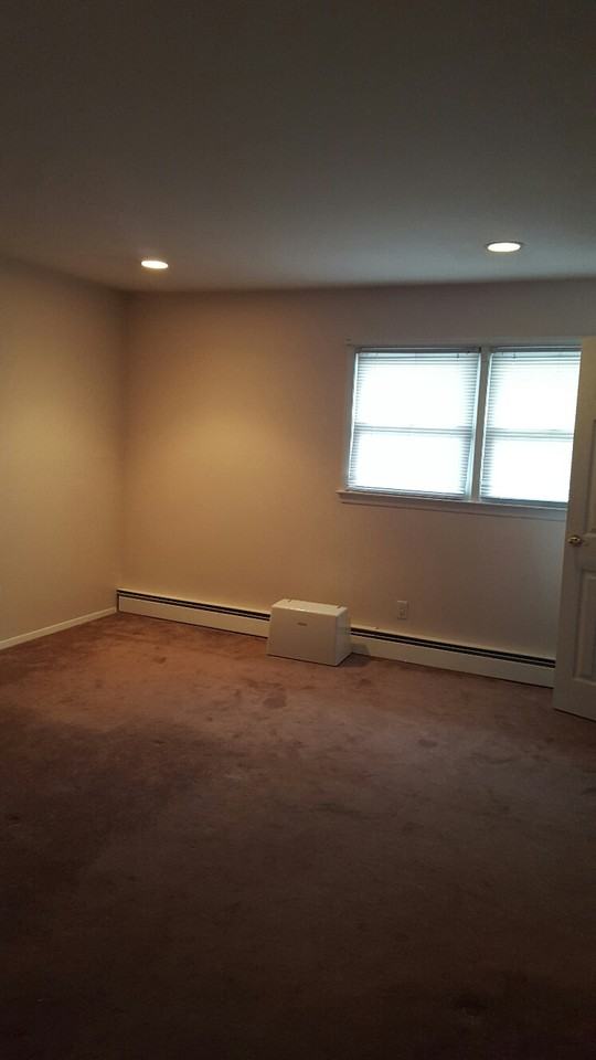 10 Sunrise Hwy South Service Rd - Photo 3 of 16