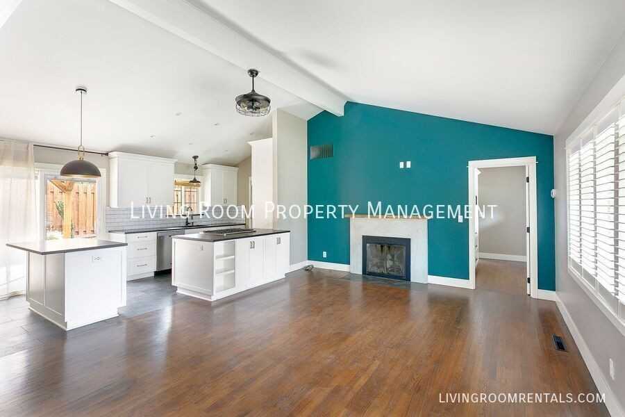 2040 Sw Huntington Ave - Photo 3 of 15