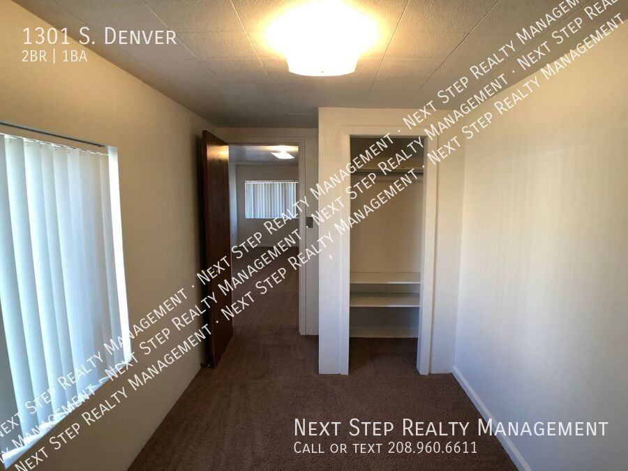 1301 S Denver Ave - Photo 6 of 12
