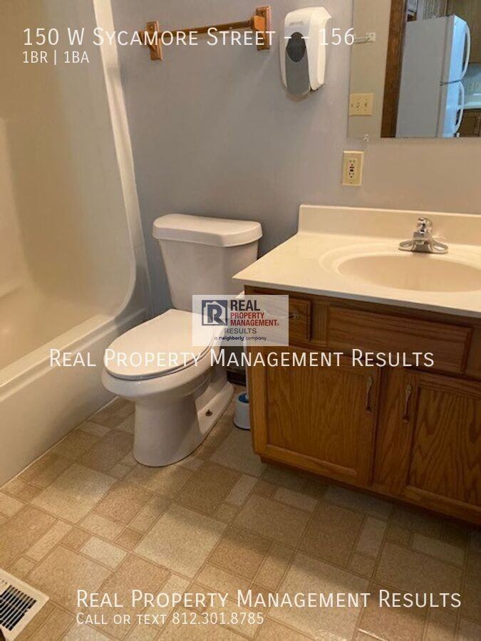 150 W Sycamore St #156 - Photo 6 of 10