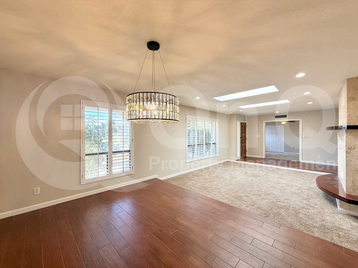 1915 E Buena Vista Dr - Photo 4 of 32