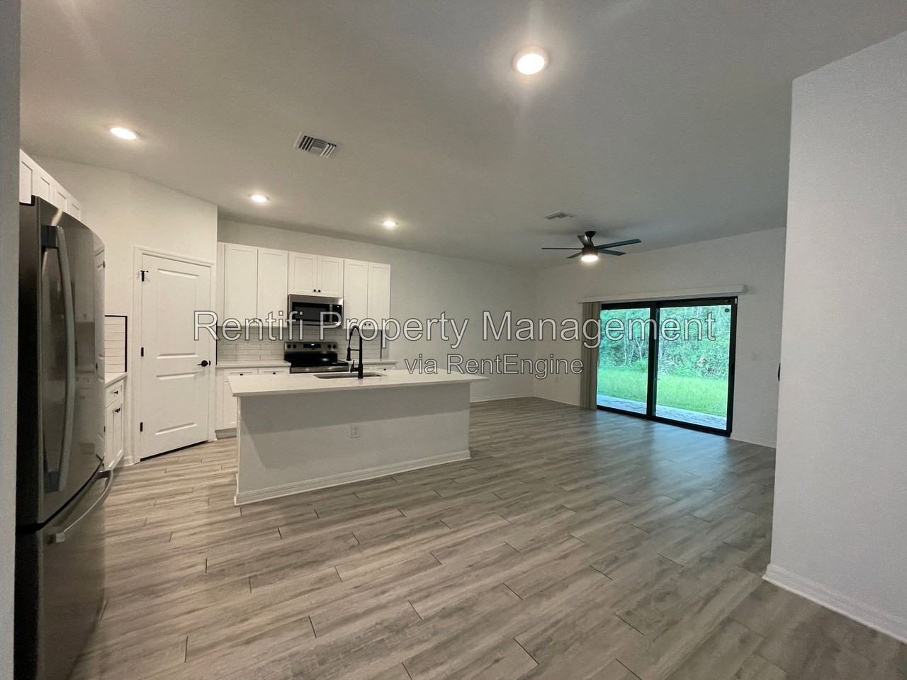 560 Nimitz Blvd - Photo 3 of 14