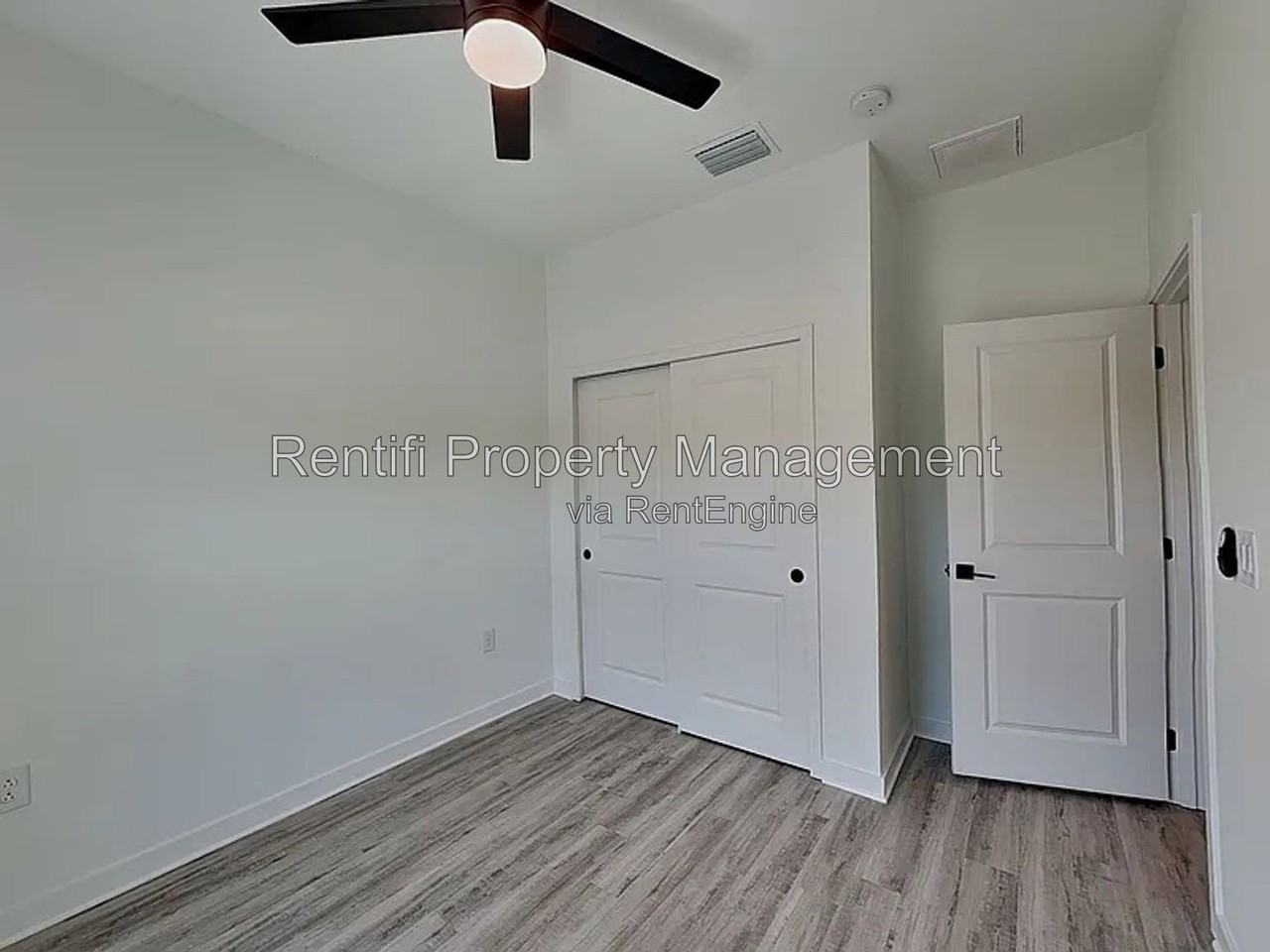560 Nimitz Blvd - Photo 7 of 14