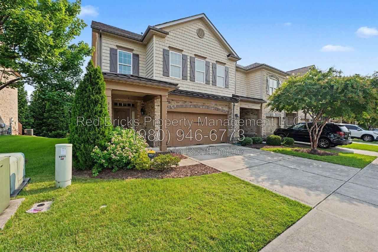 9659 Camberley Ave Nw - Photo 2 of 33