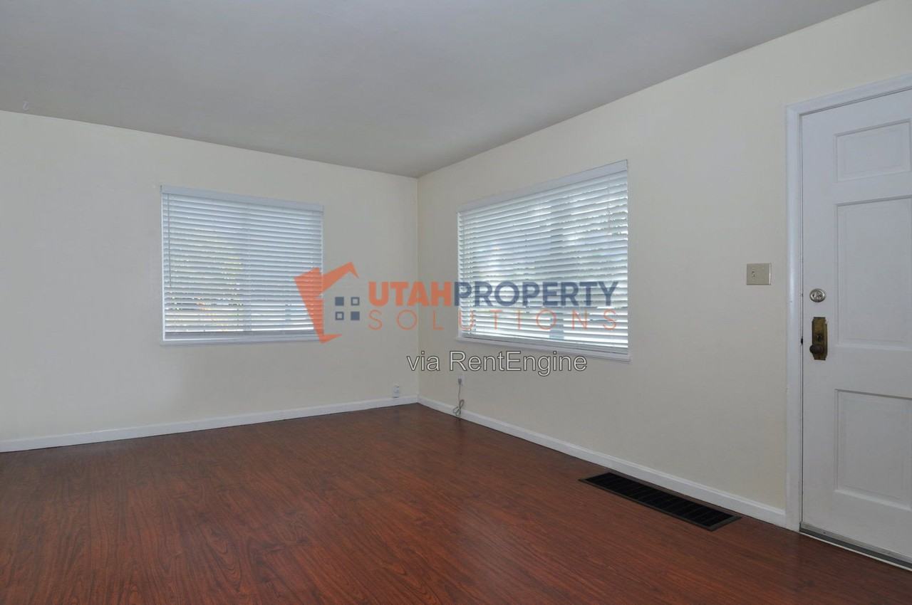 1681 E 2100 S - Photo 6 of 19