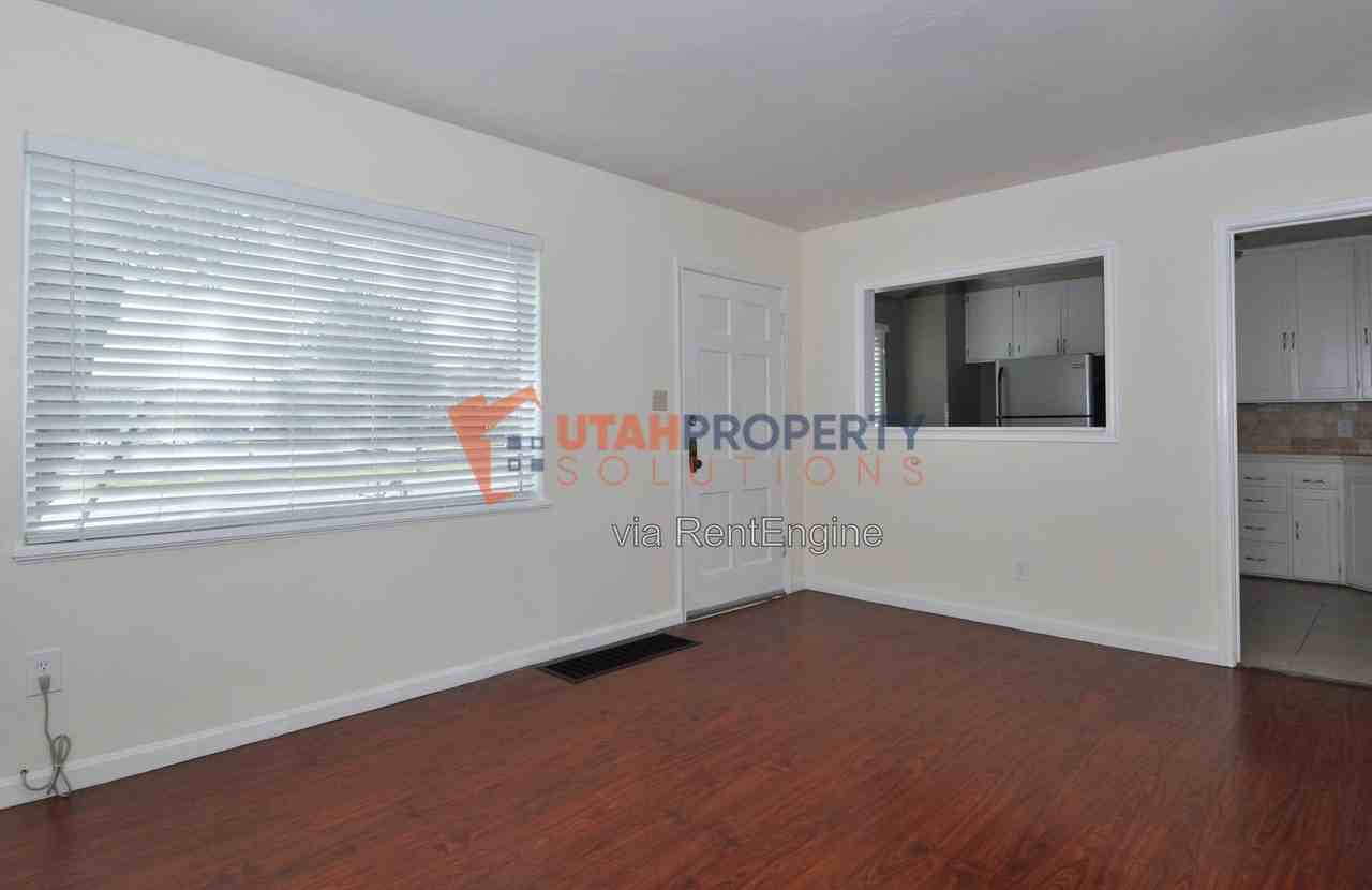 1681 E 2100 S - Photo 7 of 19
