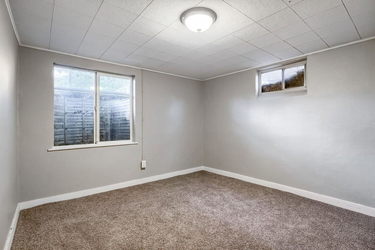 1701 Lima St - Photo 5 of 11