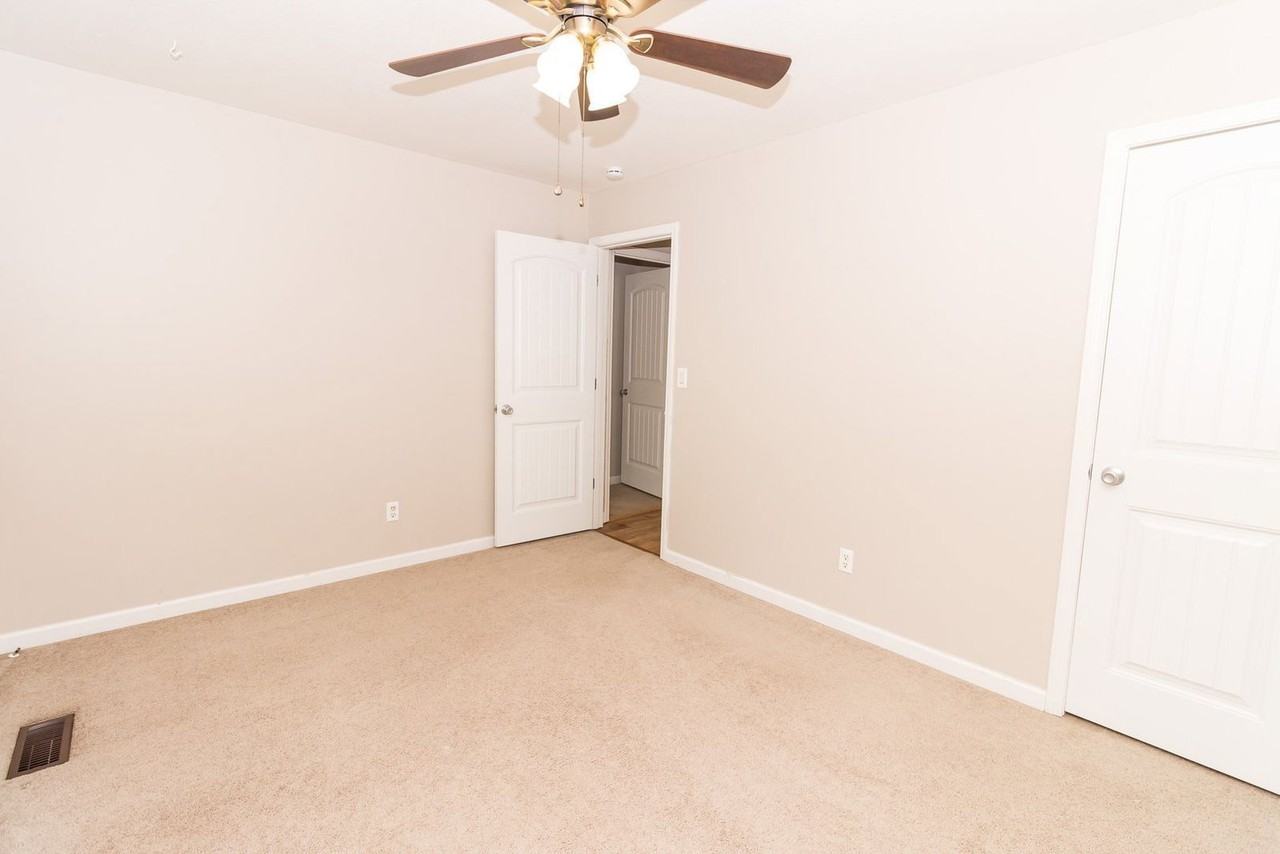9134 Westminister Circle Dr - Photo 7 of 16