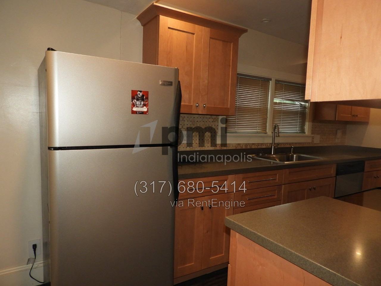 1214 S Washington St #B - Photo 3 of 16