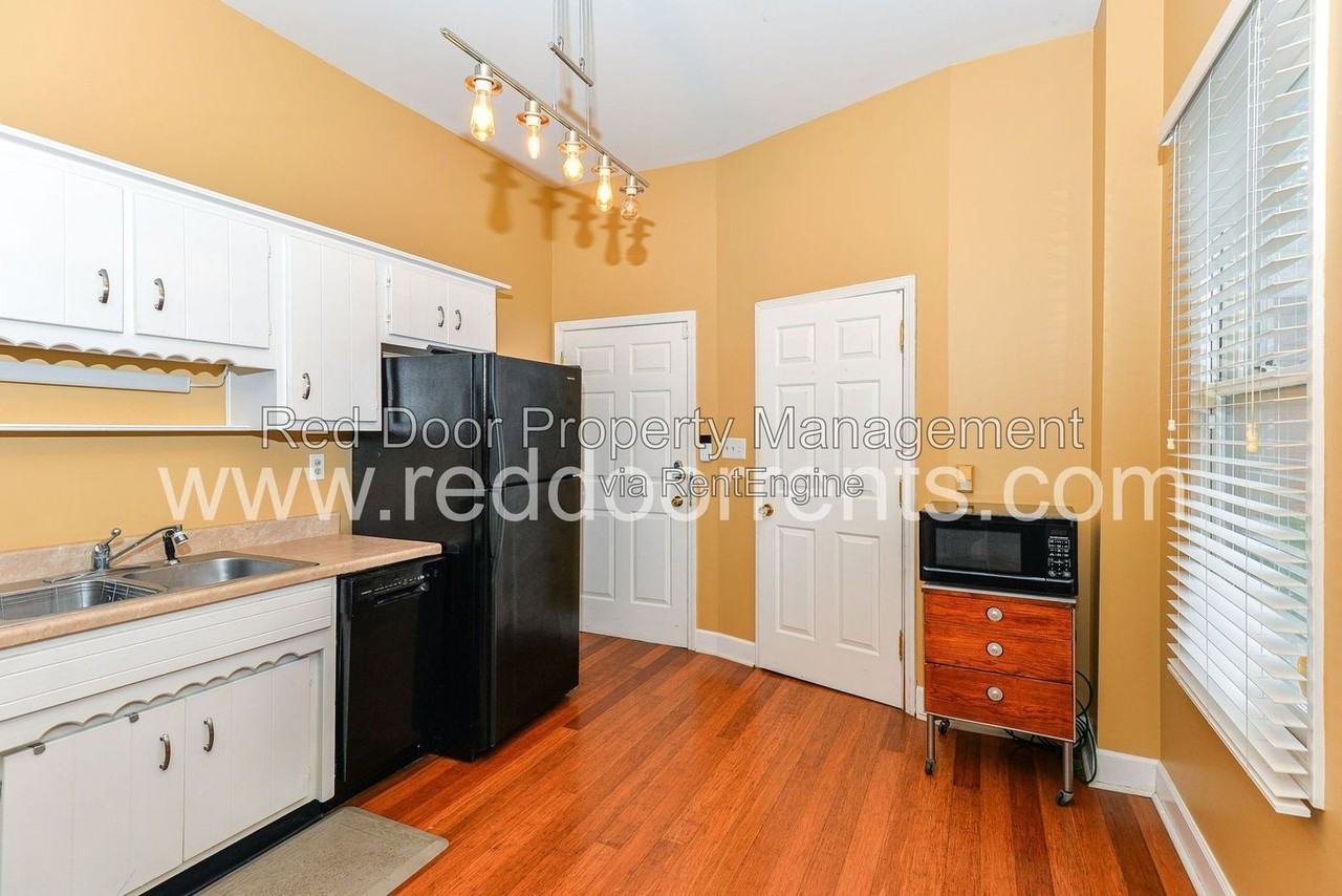 1332A N College Ave #1332AN - Photo 4 of 28