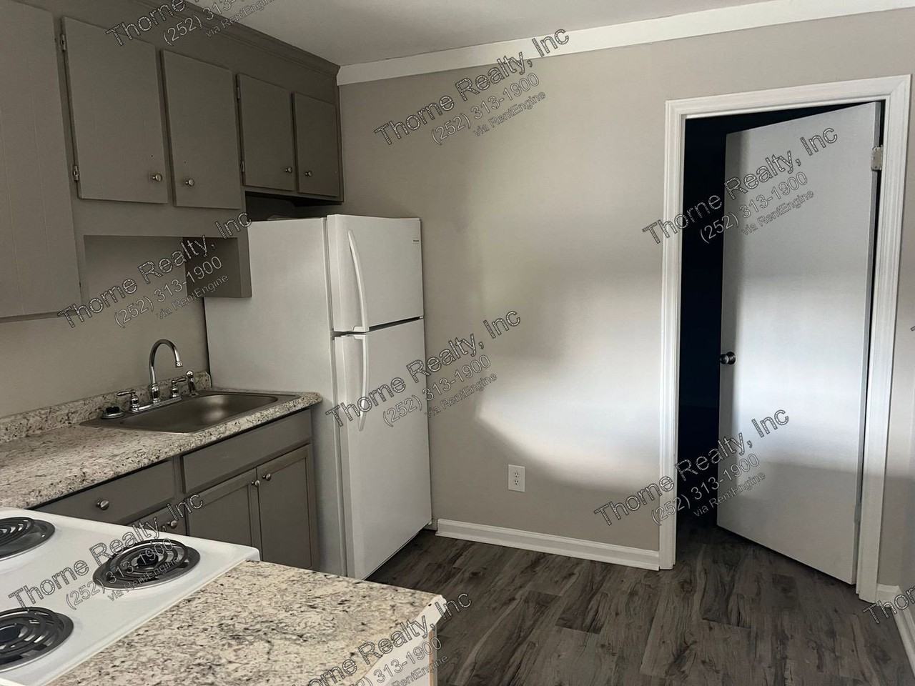 310 Myrtle Ave - Photo 4 of 13