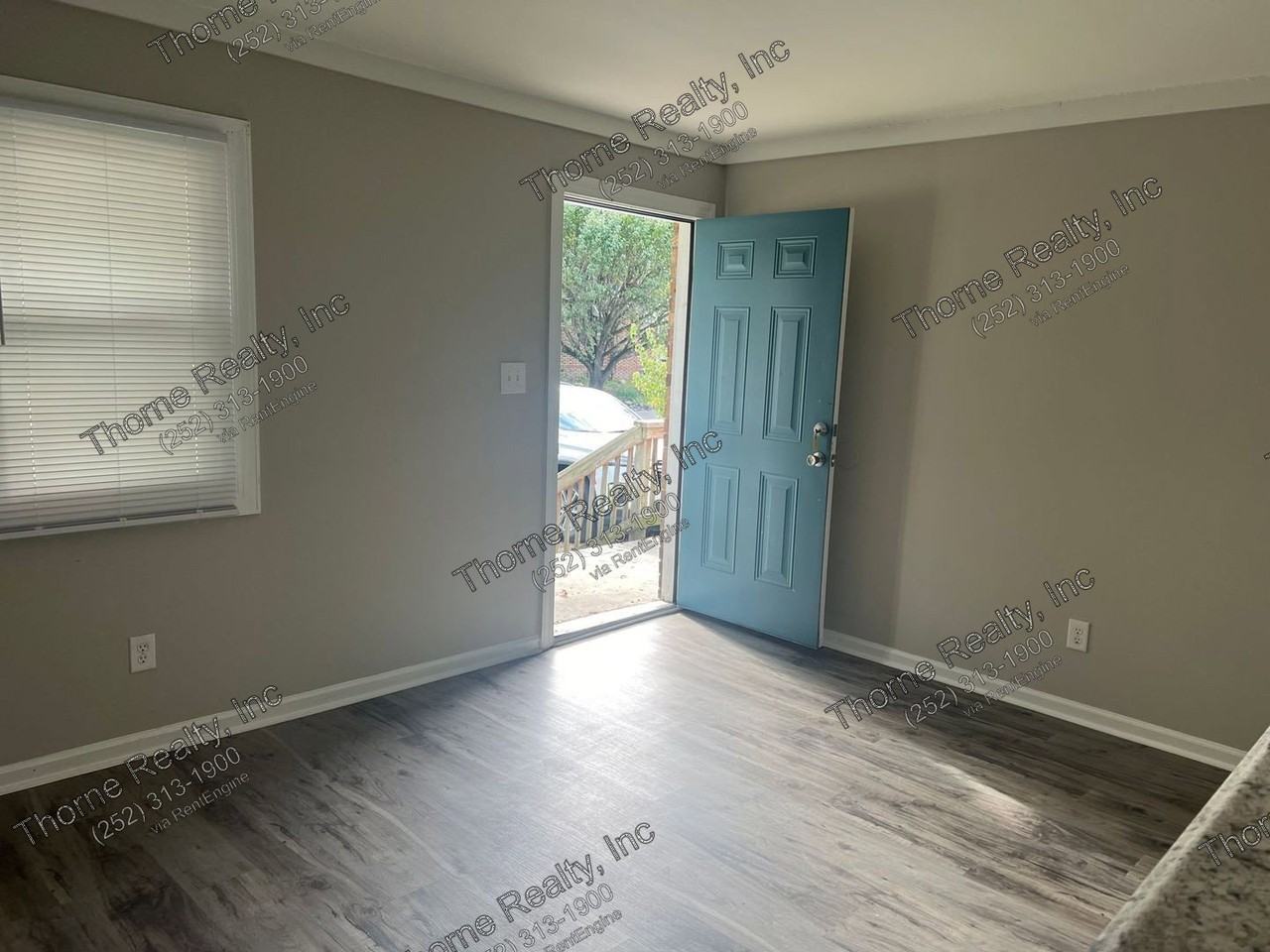 310 Myrtle Ave - Photo 5 of 13