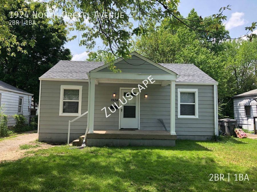 1924 N Drexel Ave