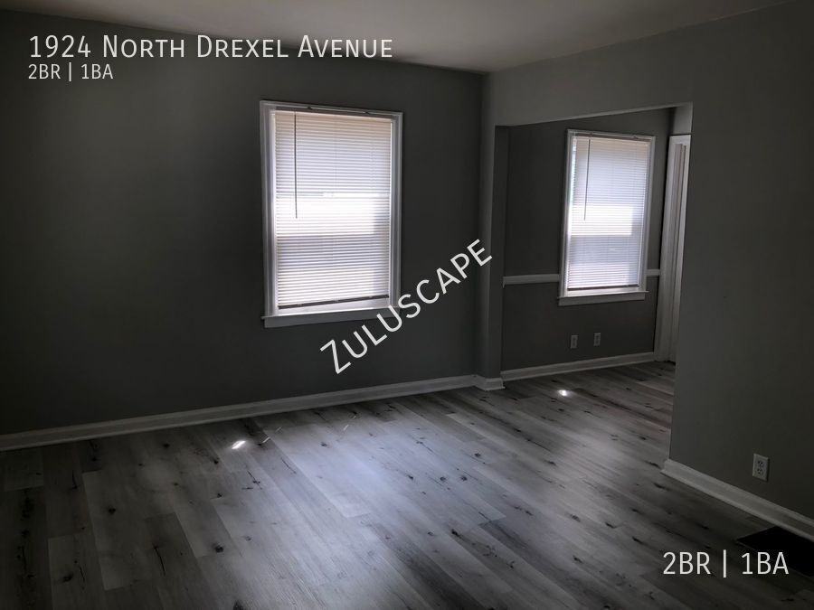1924 N Drexel Ave - Photo 3 of 9