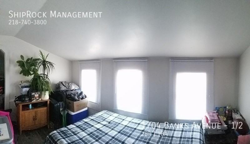 1704 Banks Ave #1-2 - Photo 3 of 6