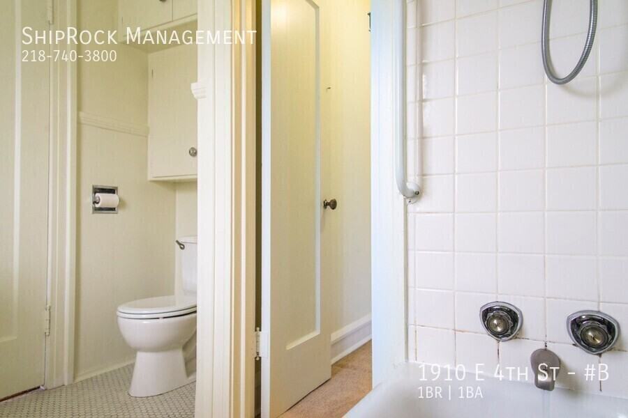 1910 E 4th St #B - Photo 6 of 23