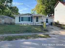 featured image of 739 Clark St