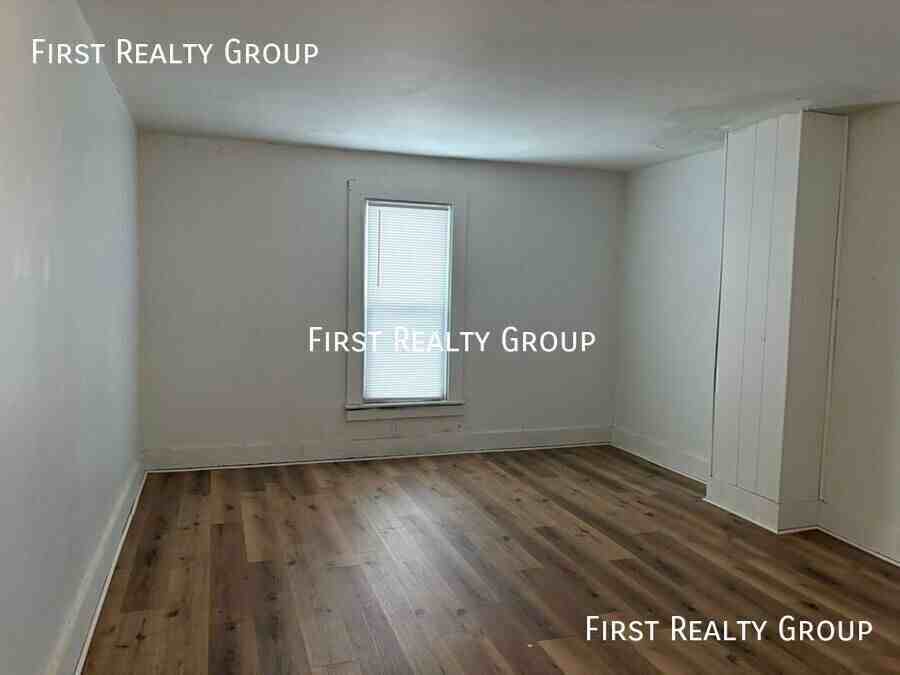 519 Ann St - Photo 7 of 10