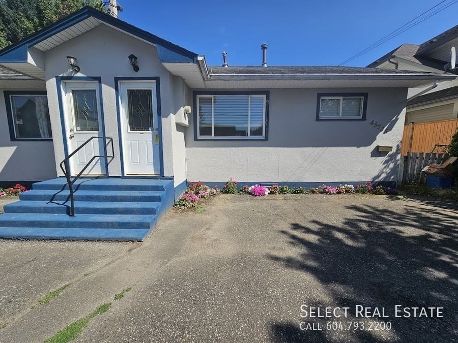 45735 Lewis Ave - Photo 2 of 40