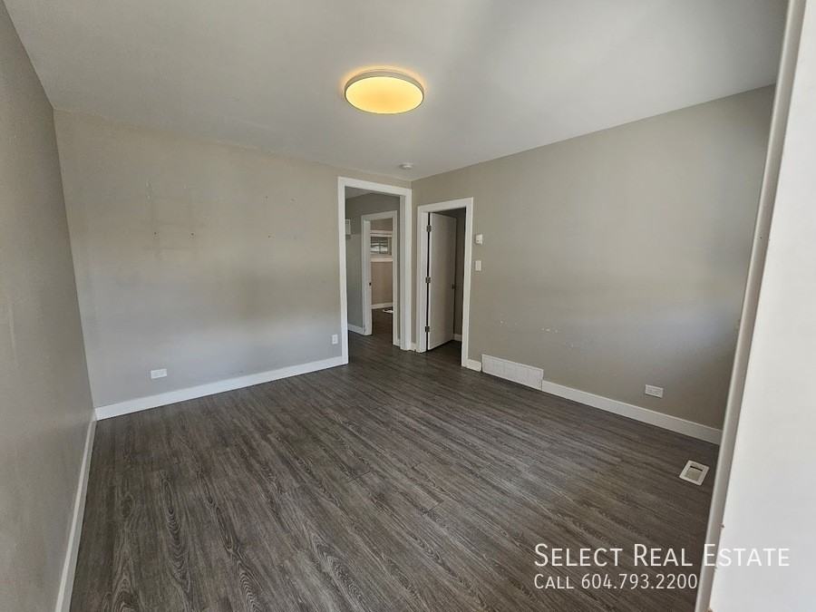 45735 Lewis Ave - Photo 4 of 40
