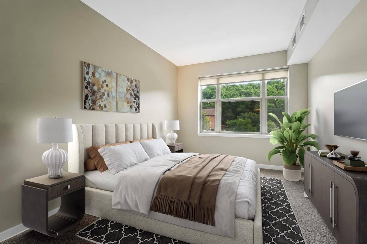 Cosmopolitan Apartments - Photo 3 of 47