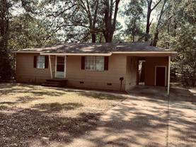 3145 Woodview Dr - Photo 1 of 1