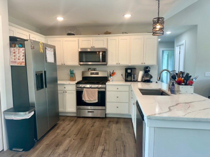 4727 Basin St - Photo 3 of 17