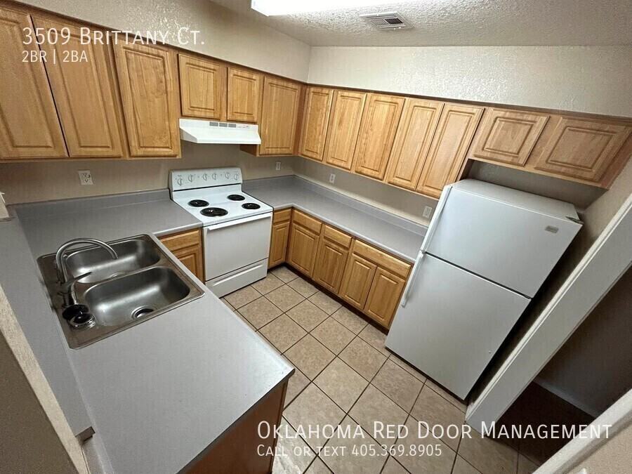 3509 Brittany Ct - Photo 3 of 17