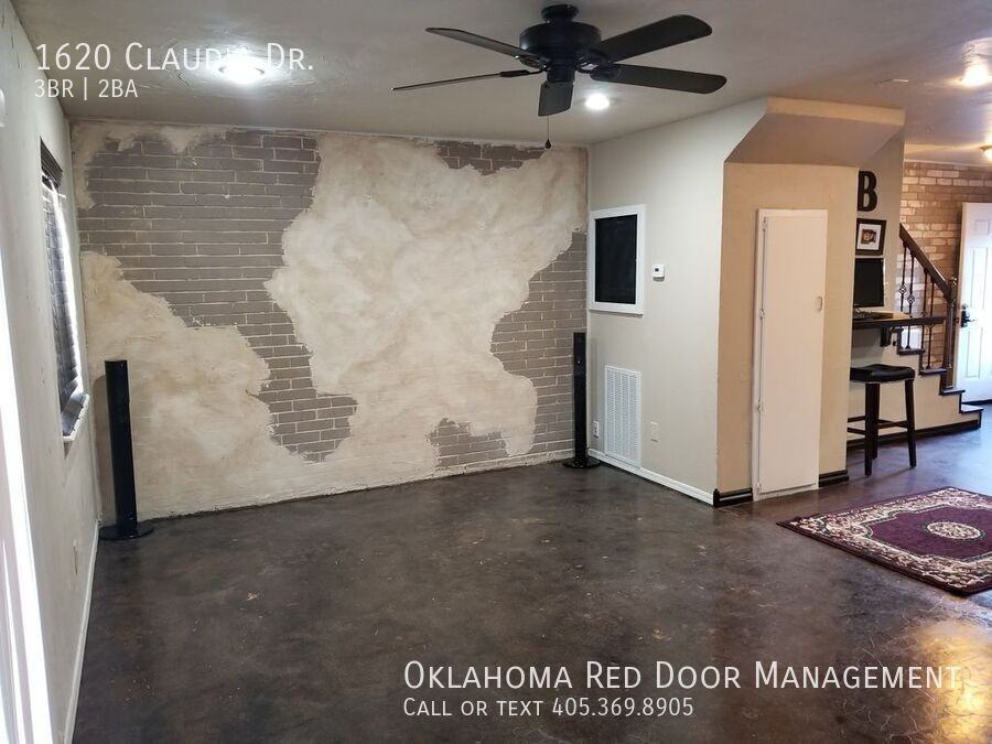 1620 Claudia Dr - Photo 2 of 23